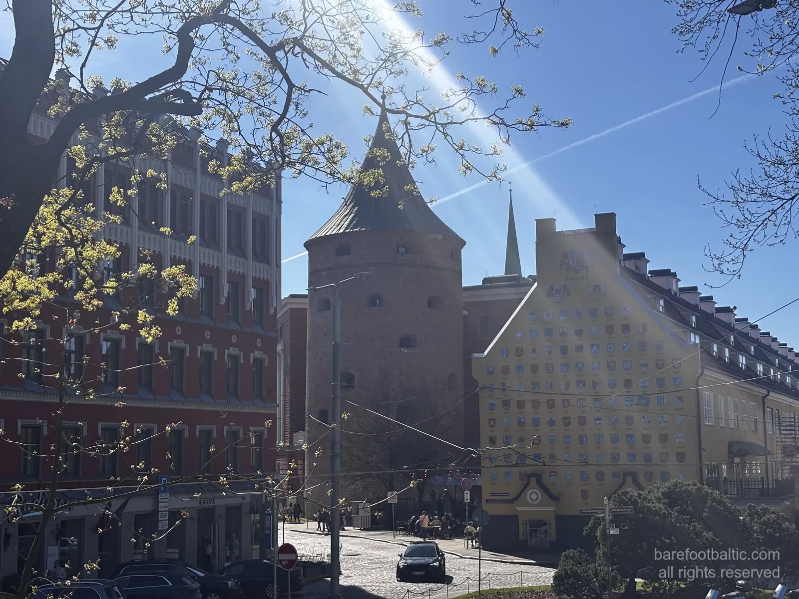 Kruttornet (Pulvertornis) i Riga, Lettland, det enda bevarade medeltida försvarstornet, som i dag hyser Lettlands krigsmuseum.